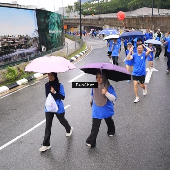 Runner Photo 7953593