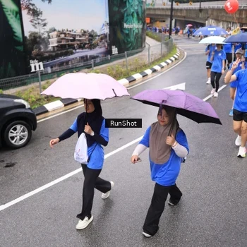 Runner Photo 7953598