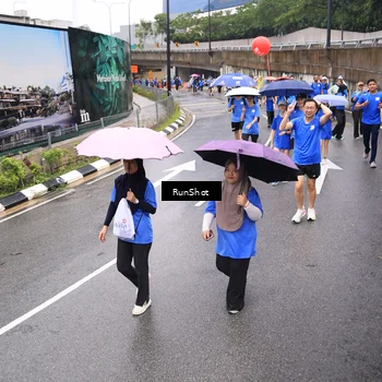 Runner Photo 7953616