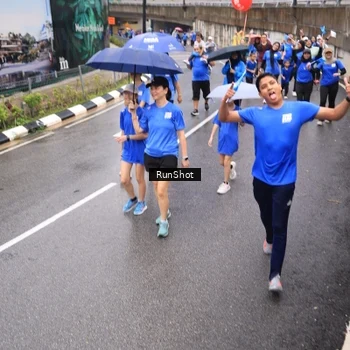 Runner Photo 7953629