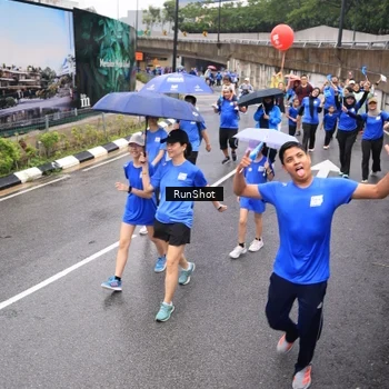 Runner Photo 7953635