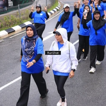 Runner Photo 7953648