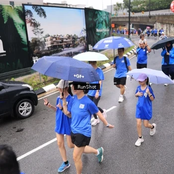 Runner Photo 7953649