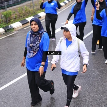Runner Photo 7953676