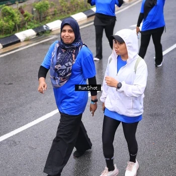 Runner Photo 7953714