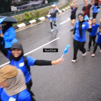 Runner Photo 7953716