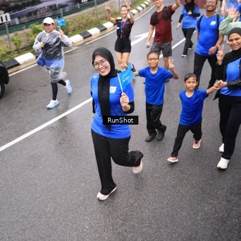 Runner Photo 7953734