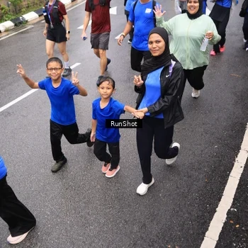 Runner Photo 7953744