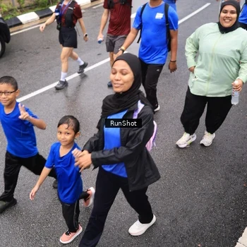 Runner Photo 7953752