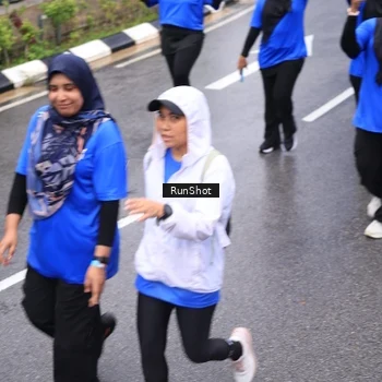 Runner Photo 7953755