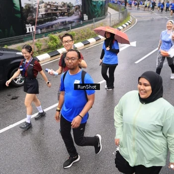 Runner Photo 7953765