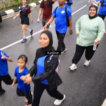 Runner Photo 7953772