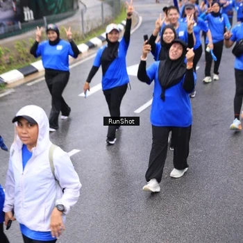 Runner Photo 7953774