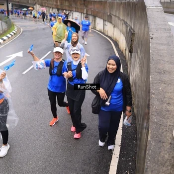 Runner Photo 7953788