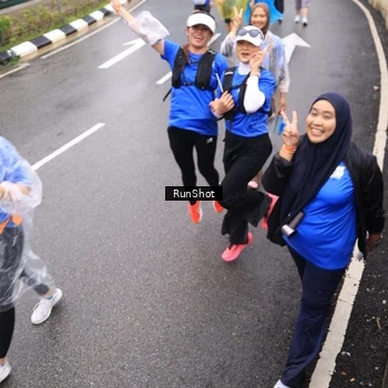 Runner Photo 7953797