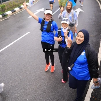 Runner Photo 7953803