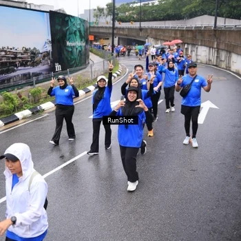 Runner Photo 7953843