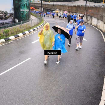 Runner Photo 7953844