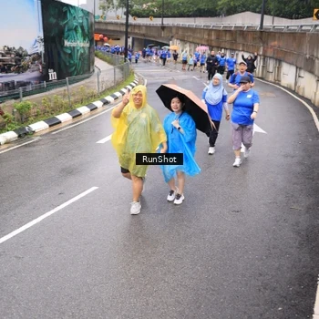 Runner Photo 7953845