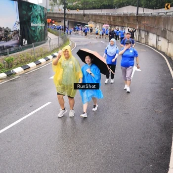 Runner Photo 7953846