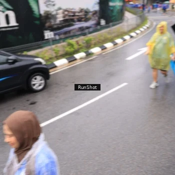 Runner Photo 7953848