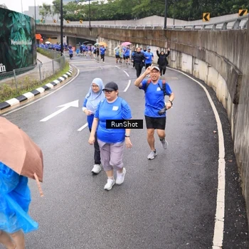 Runner Photo 7953866