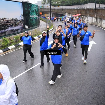 Runner Photo 7953870