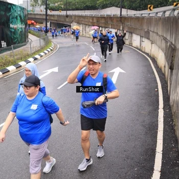 Runner Photo 7953878