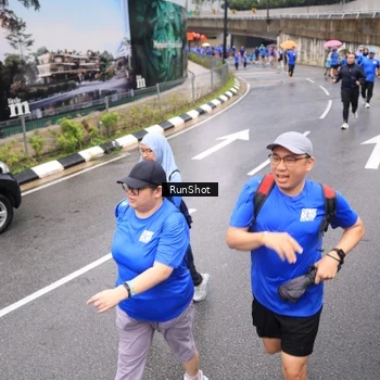 Runner Photo 7953884