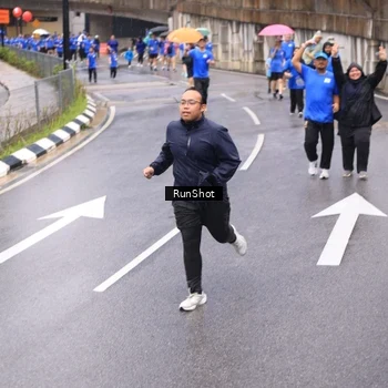 Runner Photo 7953892