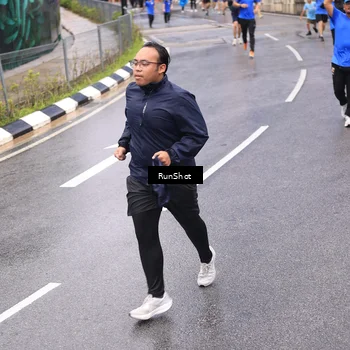 Runner Photo 7953901
