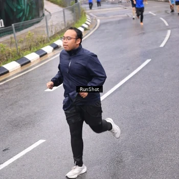 Runner Photo 7953903