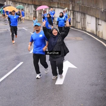 Runner Photo 7953912