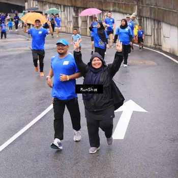 Runner Photo 7953918