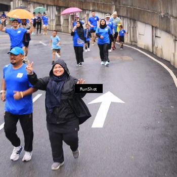 Runner Photo 7953923