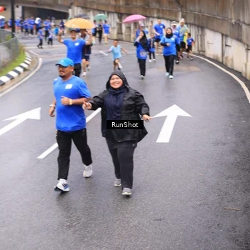 Runner Photo 7953927