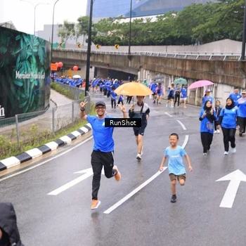 Runner Photo 7953940