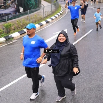 Runner Photo 7953941