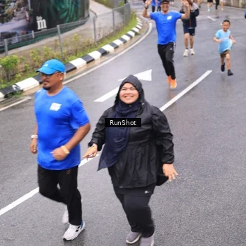 Runner Photo 7953942