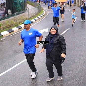 Runner Photo 7953947