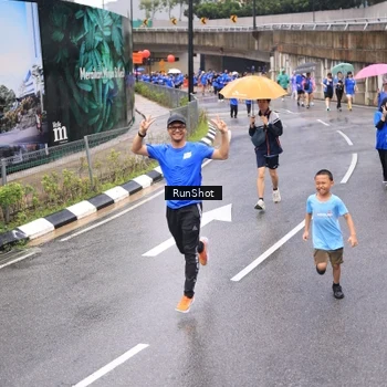 Runner Photo 7953948