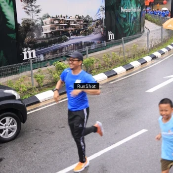 Runner Photo 7953961