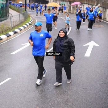 Runner Photo 7953964