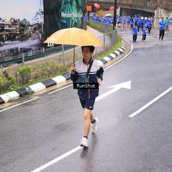 Runner Photo 7953975