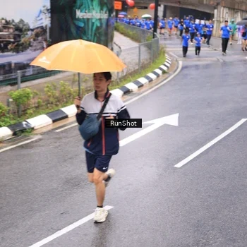 Runner Photo 7953976