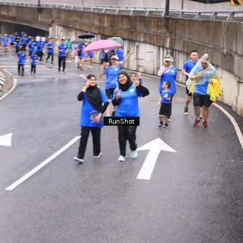Runner Photo 7953982