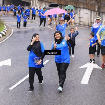 Runner Photo 7953993