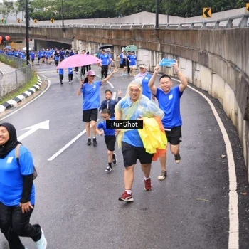 Runner Photo 7954020