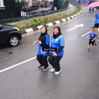 Runner Photo 7954025