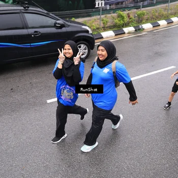 Runner Photo 7954034